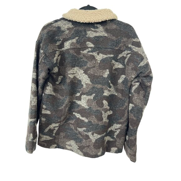 Mystree Camo Sherpa Collar Shacket Women S Button Front Utility Outdoor NEW - Picture 3 of 8